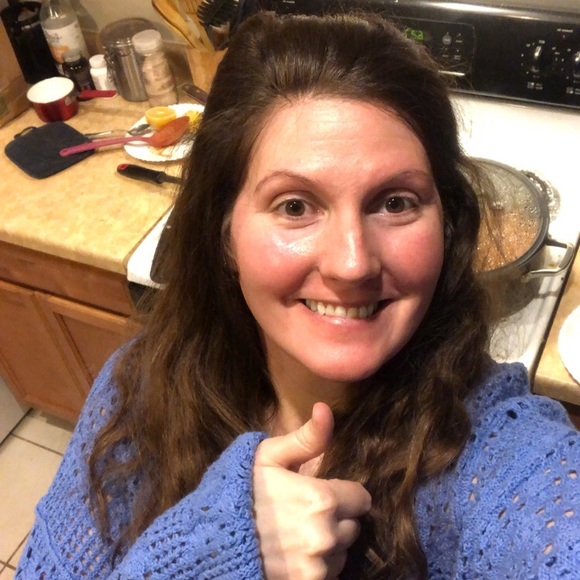 🤭 About Me - Picture 3 of 7